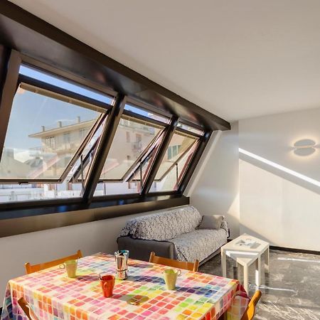 Joivy Spacious Apt For 6, Near Train Station And Beach Sestri Levante Exterior foto