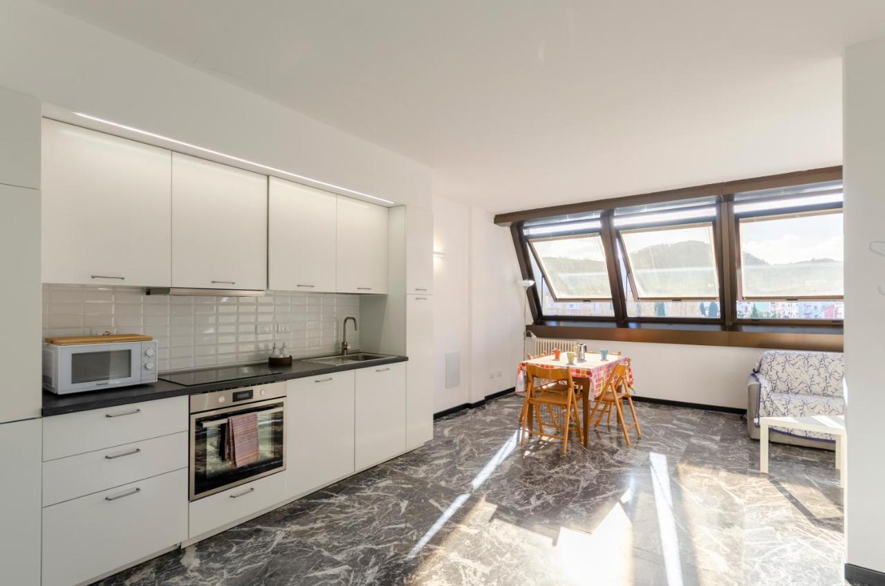 Joivy Spacious Apt For 6, Near Train Station And Beach Sestri Levante Exterior foto